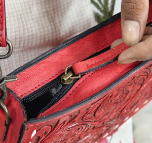 2026 High Quality Women's Bohemian Florals Embossed Genuine Leather Single <b>Strap</b> <b>Shoulder</b> Bags Zip Closure Crossbody Bag Vintage - Product Image 4