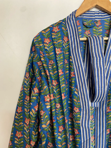 ชุดกิโมโนลายพิมพ์บล็อกการ์ตูนสำหรับผู้หญิง ผ้าฝ้ายทอ 100% เนื้อนุ่ม ระบายอากาศได้ดี ชุดนอนฤดูร้อน ทำมือ ODM คอวี เอวยางยืด ยาวเต็มตัว - Product Image 5