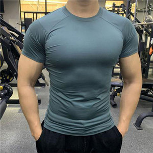Chemise de compression hautement extensible pour hommes, chemise de compression extensible dans quatre directions pour hommes, chemise de compression douce au toucher pour hommes - Product Image 5