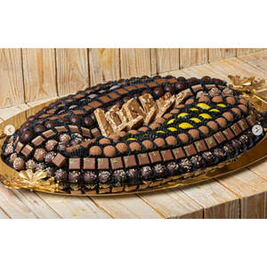 Plateau décoratif de qualité supérieure pour fruits, centre de table élégant, plateau à chocolat, accent de décoration pour la maison, plateau en métal martelé avec poignée florale - Product Image 4