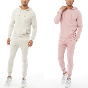 Hoodies personnalisés pour hommes avec logo – Fabricant de vêtements en coton molletonné, streetwear épais, coupe courte, graphique, DTF, strass - Product Image 5