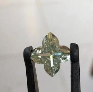 Corte excelente de 15 mm, moissanita en forma de flor azulada, 4 pétalos, forma de hoja. - Product Image 4