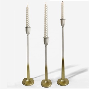 Bougeoir double ombrage blanc doré avec base robuste Bougeoir de Noël décoratif et durable Centre de table pour événements - Product Image 1