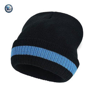 Gorros Jacquard de Última Moda Fabricados en Pakistán, Color Liso, Logotipo Personalizado, Gorros de Lana para Adultos - Product Image 3