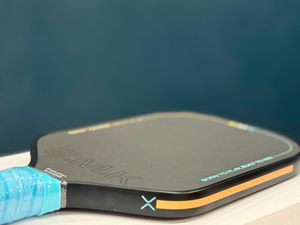 ไม้พายพิคเคิลบอล EAVX Custom Edgeless T700 คาร์บอนไฟเบอร์ แกน PP รังผึ้ง 16 มม. น้ำหนัก 220 กรัม เป็นมิตรกับสิ่งแวดล้อม น้ำหนักเบา ทนทาน เหมาะสำหรับการฝึกซ้อม - Product Image 3