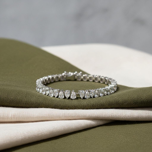 Bracelet Tennis de Luxe en Argent 925 avec Diamants Moissanite, Forme Cœur, Bijou Maillons Givrés, Style Mariage Scintillant pour Femme - Product Image 3