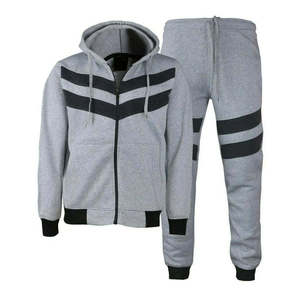 Ensemble de survêtement unisexe oversize avec sweat à capuche à épaules tombantes et pantalon de jogging – Léger, imprimé ou uni, écoresponsable, idéal pour l'hiver - Product Image 1