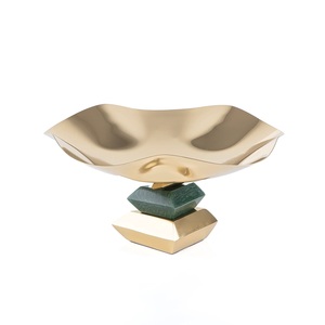 Elegant Stainless Steel <b>Cake</b> Display <b>Stand</b> <b>Set</b> Good Quality with Different Sizes for Restaurant Hotel Use Decorative Feature - Product Image 4