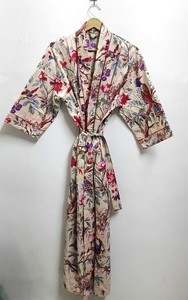 Robe kimono en coton imprimé – Robe enveloppante légère en coton faite à la main – Robe de détente bohème pour spa – Peignoir pour femme - Product Image 3