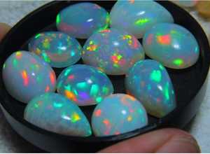 โอปอลเอธิโอเปียธรรมชาติทรงคาโบชอง รูปทรงรังผึ้ง หลายสีรุ้ง โอปอลประจำเดือนตุลาคม พลอยหลวม - Product Image 2