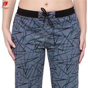 Pantalons pour femmes au design élégant, de qualité supérieure, coupe droite, respirants et confortables pour un usage quotidien - Product Image 6