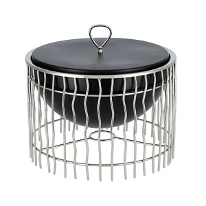 Cacerola de metal negro de alta calidad con tapa en forma de cabaña para servir alimentos con elegancia, ideal para cenas y eventos, hecha a mano en India. - Product Image 6