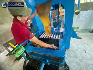 Binh Duong Ngoc Chau Rubber Factory RSS3 Ribbed Smoked Sheet Natural Rubber High Quality Molding Medical Grade Standard - Product Image 5