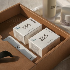 Coffret de soins hydratants et nourrissants véganes avec des huiles et des extraits naturels, parfait pour l'éclat et la réparation, coffret cadeau de soins vegan - Product Image 3