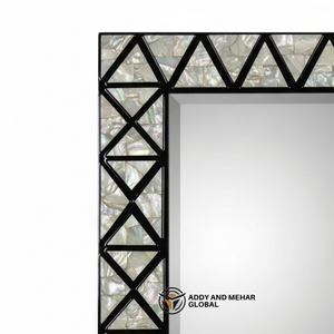 Espejo de Pared Cuadrado de Lujo con Incrustaciones de Madreperla, Espejo Decorativo Hecho a Mano con Incrustaciones de Conchas y Marco Geométrico Negro - Product Image 3