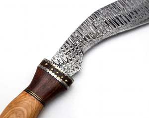 Cuchillo utilitario curvo de acero de Damasco hecho a mano con mango segmentado de madera de olivo natural y palisandro oscuro, grado DIY, personalizable OEM - Product Image 3