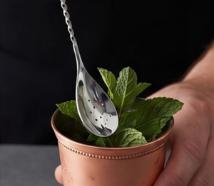 Cuillères à cocktail en acier inoxydable de qualité supérieure, design minimaliste, outils de mélange réutilisables pour agiter et mélanger les cocktails - Product Image 4