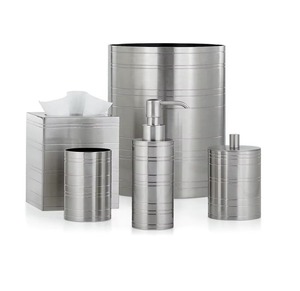 Ensemble d'accessoires de salle de bain en métal très demandé, idéal pour les hôtels de luxe et les résidences haut de gamme - Product Image 2