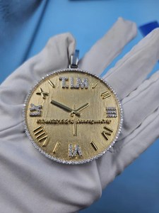 Colgante de Moissanita con Números Romanos 'Tiempo es Dinero', Chapado en Oro sobre Plata 925, Colgante de Reloj, Joyería Hip Hop, Dijes para Collar de Reloj - Product Image 4