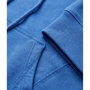 Sudadera con Capucha Antiarrugas de Alta Calidad, 260 g/m², 80% Algodón, 20% Poliéster, Color Sólido, con Logotipo Personalizado en el Frente y Bolsillo, Ideal para Invierno - Product Image 5