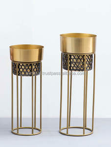 Jardinières de canne de travail manuel d'or pour la finition enduite de poudre de maison et de jardin - Product Image 3