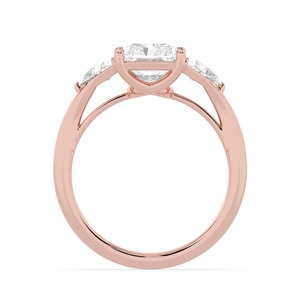 Anillo de Compromiso Opulento de Oro Rosa de 10K con Esmeralda y Diamante Triangular Largo Cultivado en Laboratorio, 3.49 CTW, Joyería Nupcial de Lujo - Product Image 2