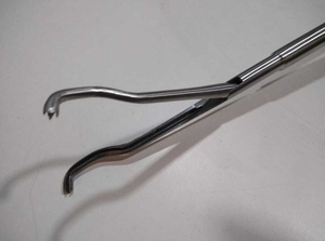 CE Approved Manual Reusable <b>Laparoscopic</b> Clamp Stainless Steel Curved Grasper Surgical <b>Instruments</b> by Mahfooz <b>Instruments</b> - Product Image 4