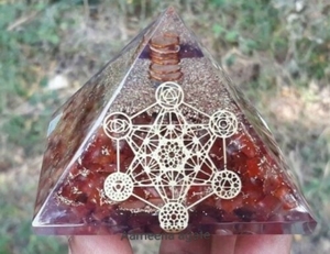 Venta al por mayor a granel hecho a mano lapislázuli y piedra lunar orgonita pirámide Chakra equilibrio, generador de energía, decoración de cristal de meditación - Product Image 2