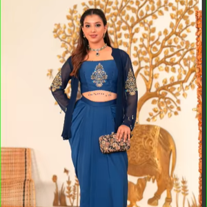 Conjunto Fusion de Falda Drapeada Bordada a Mano Blue Lagoon - Product Image 1