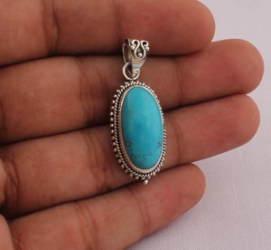 Pendentif en turquoise naturelle, bijoux en argent sterling 925, style vintage, pendentif ovale en pierre précieuse bleue, finition antique, collier pour femmes - Product Image 1