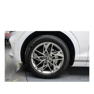 Genesis GV70 2.5T 2024, Gasolina, 2WD, con Caja de Cambios Automática, Asientos de Cuero, Cámara Trasera - 22,503 km - Product Image 5