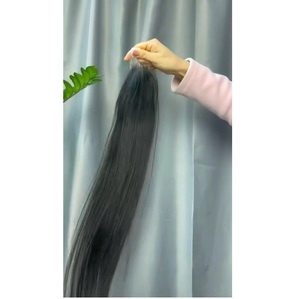 Peluca con cierre de diseño único, cabello humano, pre-arrancada, línea de cabello natural para uso diario y peinados de moda, disponible para la venta. - Product Image 1