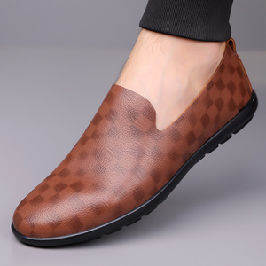 Mocassins pour hommes à bout rond, en PU, avec doublure en peluche et semelle en caoutchouc, chaussures décontractées - Product Image 1