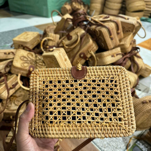 Rattan <b>Wicker</b> Handmade Crossbody <b>Bag</b> Women Summer Beach Boho Style Natural Straw Zipper Portable Casual Handbags Supplier - Product Image 4