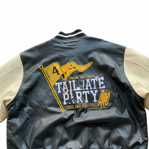 Chaqueta universitaria de béisbol vintage personalizada para hombre, con bordado, cuello alto, mangas de cuero, cómoda y transpirable. - Product Image 3