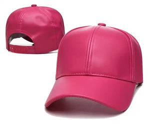 หมวกเบสบอลหนัง PU สีขาวแบบยูนิเซ็กซ์ 6 แผง สีพื้นเรียบง่าย ปรับขนาดได้ ปักลายด้วยมือ ใส่สบายทุกฤดู เหมาะสำหรับกิจกรรมกลางแจ้ง - Product Image 2