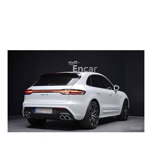 Porsche Macan 2.9 S 2023 con Volante a la Izquierda, 20,824 km, Asientos de Cuero - Product Image 2