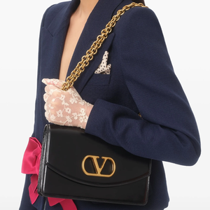 Blazer décontracté tendance pour femme, col cranté, noir uni, tissé, respirant, veste de sororité, 100 % polyester, sur mesure - Product Image 5