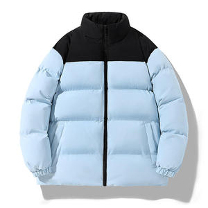 Veste matelassée personnalisée avec patch, fabriquée par un fabricant de vestes matelassées à faible MOQ pour les marques de vêtements. - Product Image 3