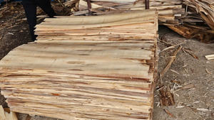 Chapa de Madera de Acacia 100% Natural, Ecológica y Duradera, Corte Rotatorio, 1270 mm de Longitud, 10-12% de Humedad, para Diseño Industrial de Madera Contrachapada - Product Image 3