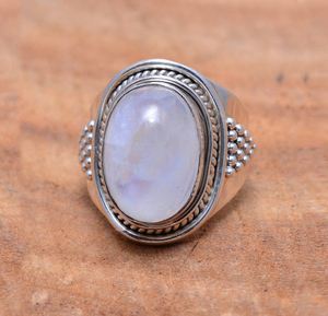 Bague en Pierre de Lune Naturelle Arc-en-ciel Faite à la Main en Argent Sterling, Bijou Bohème, Cadeau Pierre de Naissance de Juin - Product Image 2