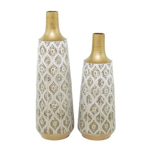 Jarrón de Metal Moderno Hecho a Mano con Acabado de Lujo para Decoración Floral, Decoración Elegante para el Hogar y Espacios de Estar - Product Image 6