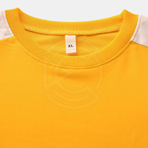 Sweat-shirt élégant pour homme avec tissu chaud, parfait pour un usage quotidien, les activités de plein air et un look moderne pour la saison hivernale. - Product Image 3
