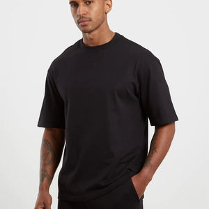 T-shirt classique pour homme, coupe ajustée, col rond, couleur noire unie, tissu respirant, manches courtes. - Product Image 2