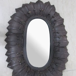 Miroir décoratif mural avec cadre, emballage professionnel pour l'exportation - Product Image 1