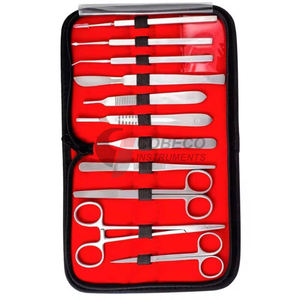 Porte-aiguilles microscopique de style Castroviejo avec un mécanisme de verrouillage fluide et des mâchoires fines antidérapantes, conçu pour la suture de précision - Product Image 5