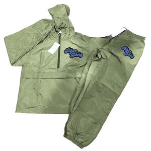 Ensemble de survêtement décontracté en nylon 100 % uni pour hommes et femmes, idéal pour l'entraînement et le jogging - Product Image 1