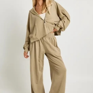 ชุดกีฬาแบรนด์ DUOLLB คุณภาพสูง แฟชั่นทันสมัย ลายปักอักษร พร้อมแถบข้างแบบริบบิ้น กางเกงวอร์มขายาว ชุดวอร์ม - Product Image 1