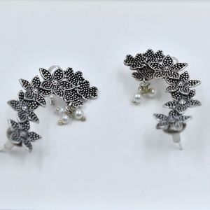 Trending Flower Pattern <b>Cuff</b> <b>Earrings</b> Vintage Silver Look Alike Women's Alloy Jewelry for Women and Girls - Product Image 5