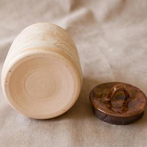 โถเก็บของแบบเรียบง่ายเคลือบด้วยมือพร้อมฝาปิด ผิวเคลือบแบบอาร์ติซาน ขนาดกะทัดรัดสำหรับจัดระเบียบบนเคาน์เตอร์ ตัวช่วยจัดเก็บในครัวอย่างมีสไตล์ - Product Image 5